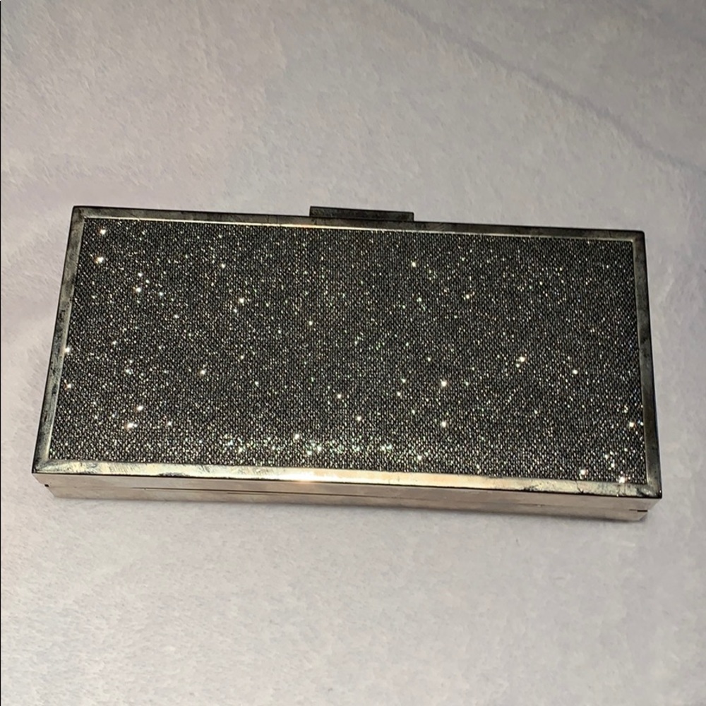 Evening clutch with silver chain